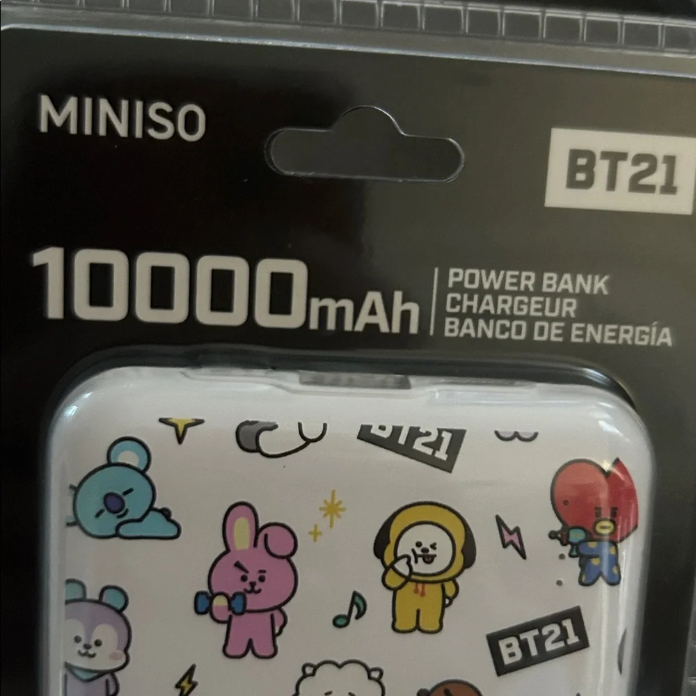 MINISO Line Friends BT21 10000mAh Ultra-thin Power Bank NWT